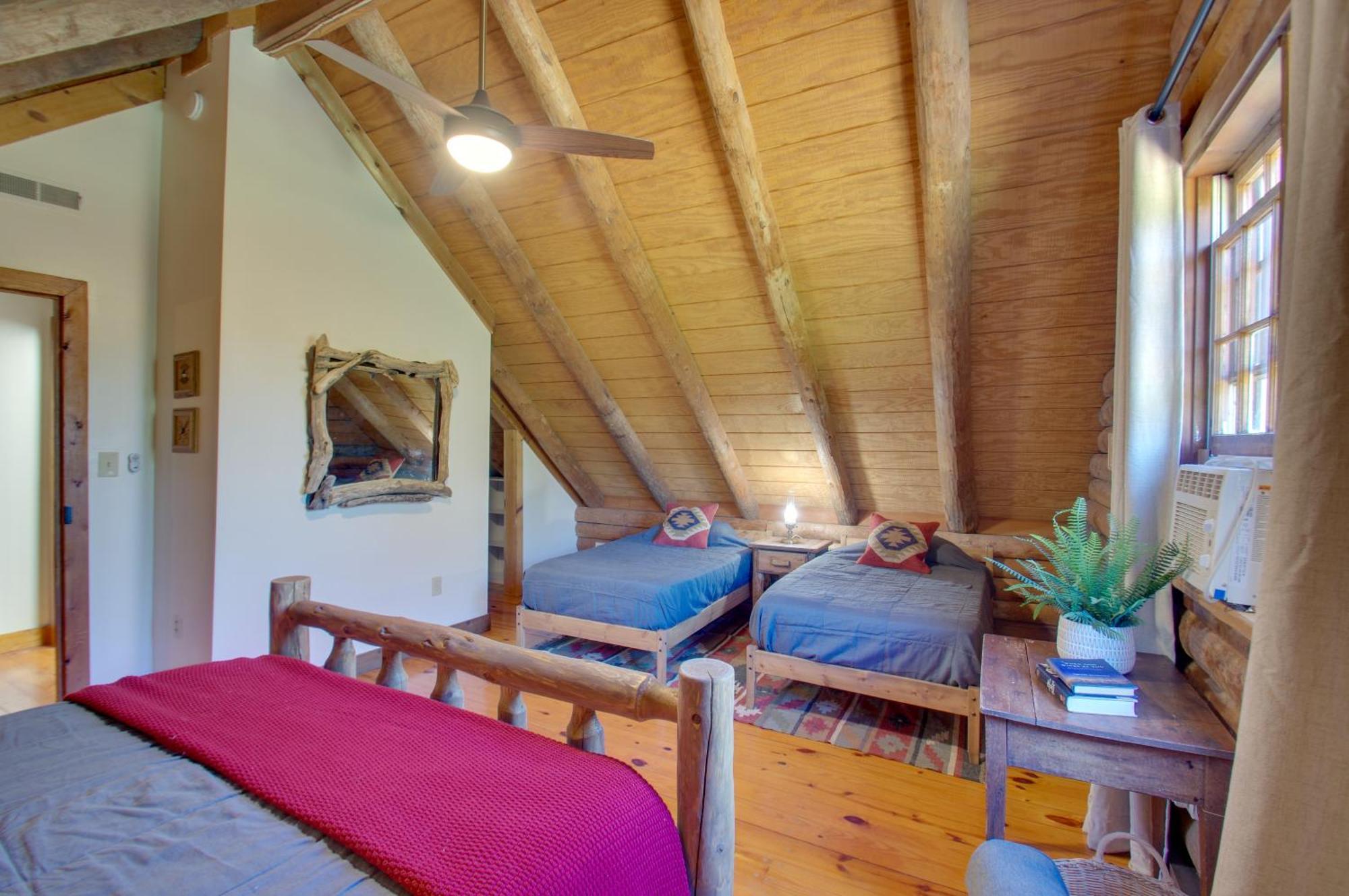 Cozy Log Cabin Getaway With Fire Pit And 3 Acres! Ruckersville Eksteriør billede