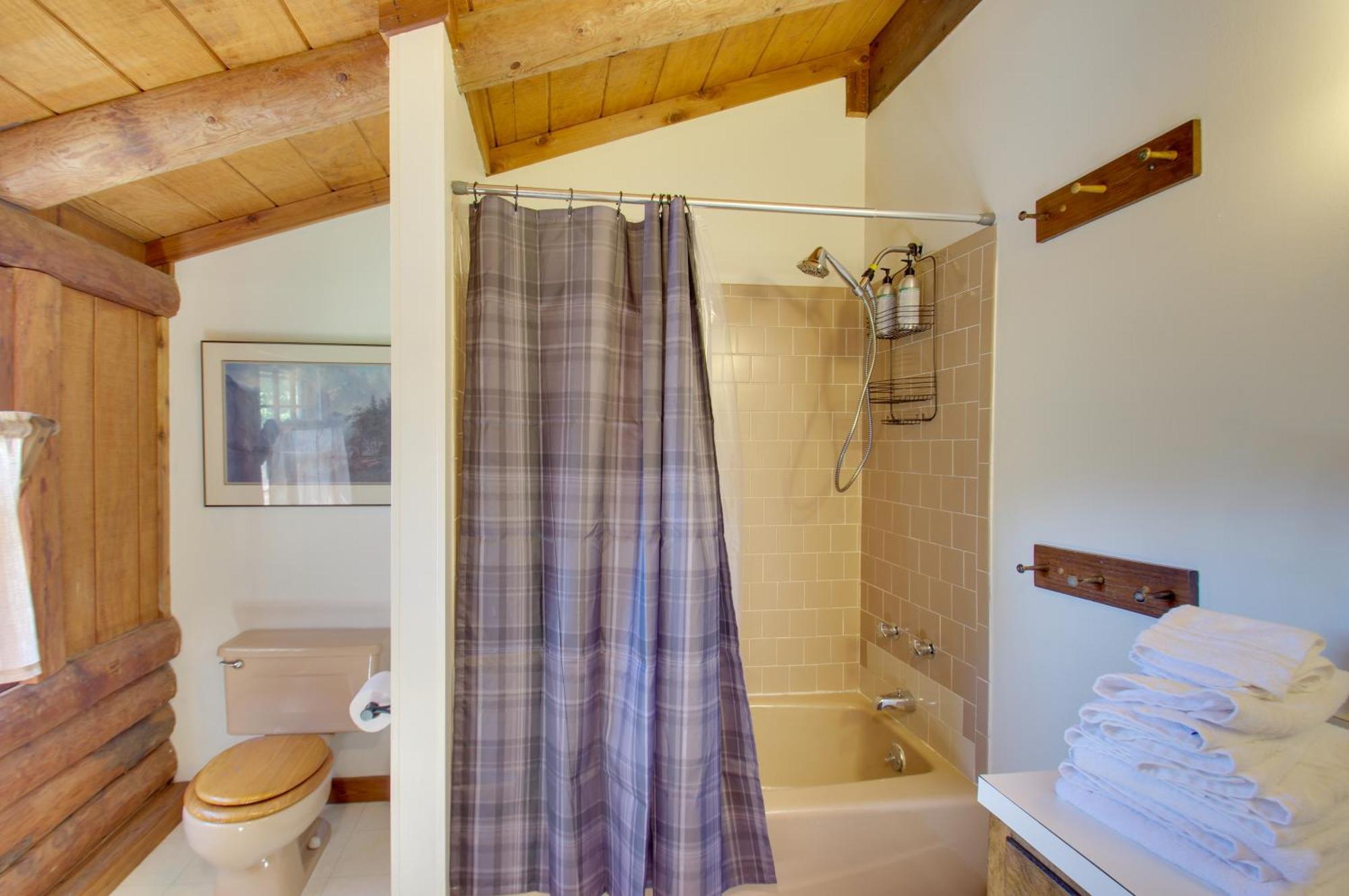 Cozy Log Cabin Getaway With Fire Pit And 3 Acres! Ruckersville Eksteriør billede